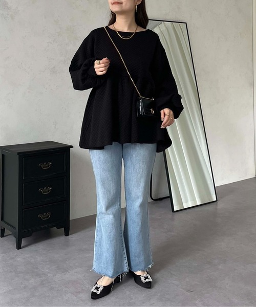 prose verse(プロズヴェール)の「バックリボンキルティングペプラムトップス(Tシャツ/カットソー・レディース・オフホワイト/ブラック・MEDIUM)」の21枚目の写真