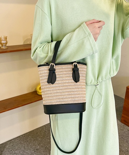 Miniministore(ミニミニストア)の「ストローショルダーバッグ かごバッグ 夏(ショルダーバッグ・レディース・アイボリー/ブラック/ライトブラウン/ピンク・FREE)」の5枚目の写真