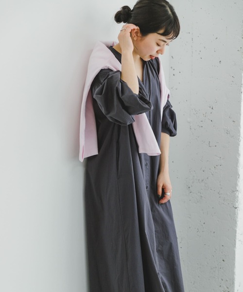 ITEMS URBANRESEARCH（アイテムズ アーバンリサーチ）の「ボイルボリュームワンピース（ワンピース・レディース・チャコールグレー/アイボリー/グリーン・FREE）」の2枚目の写真