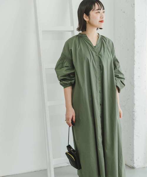 ITEMS URBANRESEARCH（アイテムズ アーバンリサーチ）の「ボイルボリュームワンピース（ワンピース・レディース・チャコールグレー/アイボリー/グリーン・FREE）」の4枚目の写真