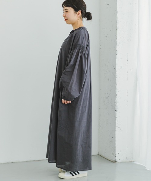 ITEMS URBANRESEARCH（アイテムズ アーバンリサーチ）の「ボイルボリュームワンピース（ワンピース・レディース・チャコールグレー/アイボリー/グリーン・FREE）」の7枚目の写真