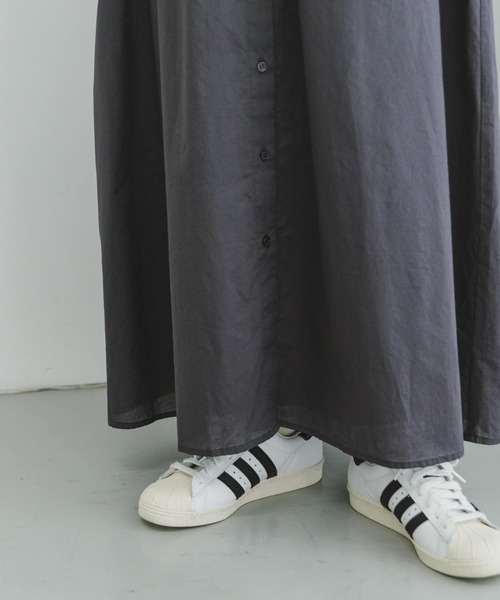 ITEMS URBANRESEARCH（アイテムズ アーバンリサーチ）の「ボイルボリュームワンピース（ワンピース・レディース・チャコールグレー/アイボリー/グリーン・FREE）」の13枚目の写真