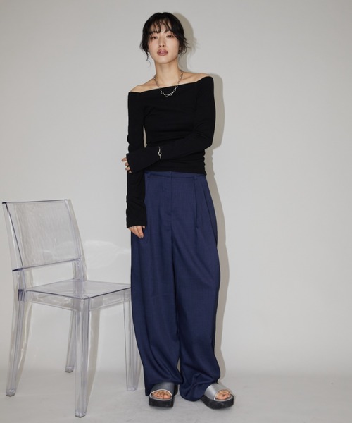 Aunt Marie's(アントマリーズ)の「オフショルロングスリーブトップス(Tシャツ/カットソー・レディース・アイボリー/ブラック/ネイビー・FREE)」の9枚目の写真