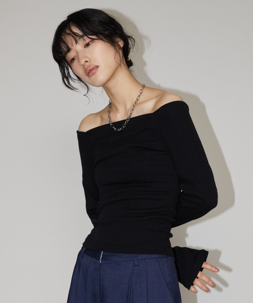 Aunt Marie's(アントマリーズ)の「オフショルロングスリーブトップス(Tシャツ/カットソー・レディース・アイボリー/ブラック/ネイビー・FREE)」の12枚目の写真