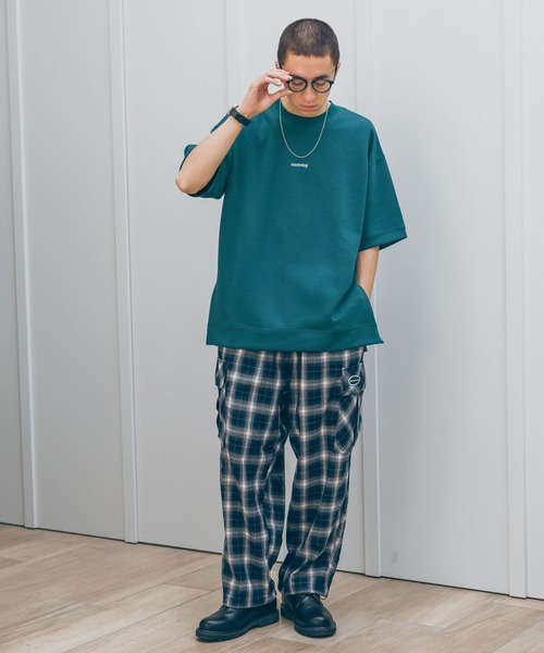 RAGEBLUE（レイジブルー）の「SIDE SLIT PUNCH T-SHIRTS/サイドスリット/ワンポイント刺繍/ポンチ/オーバーサイズTシャツ（Tシャツ/カットソー・メンズ・ホワイト/グリーン/ブラック/ブルー・SMALL/MEDIUM/LARGE）」の11枚目の写真