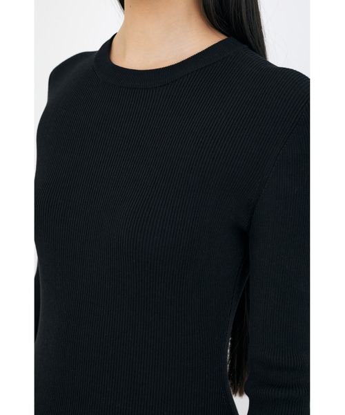 ENFOLD(エンフォルド)の「リブクルーボディースーツ(ニット/セーター・レディース・ダークネイビー/ブラック・38)」の8枚目の写真