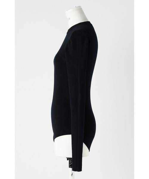 ENFOLD(エンフォルド)の「リブクルーボディースーツ(ニット/セーター・レディース・ダークネイビー/ブラック・38)」の13枚目の写真