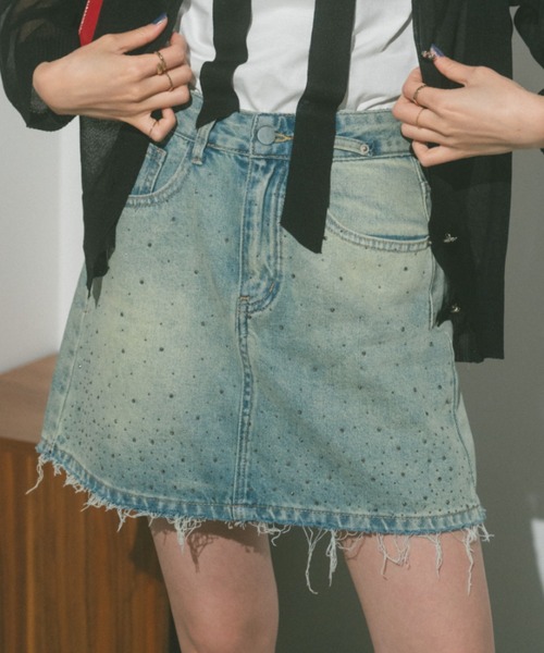 VANNIE U(ヴァニーユー)の「ストーンデニムミニスカート(デニムスカート・レディース・ブルー・FREE)」の1枚目の写真