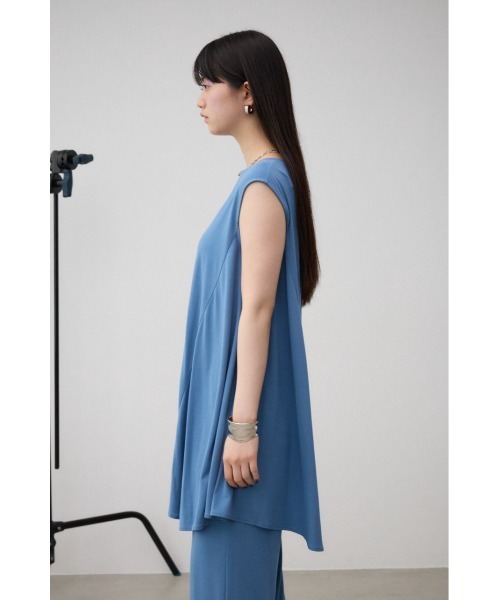 マカ52 超美品 プリーツプリーズ トップス ノースリーブ ブルー マカ52 超美品 プリーツプリーズ トップス ノースリーブ ブルー