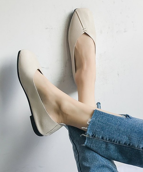 c.u.l（シーユーエル）の「Vカット フラットシューズ スクエアトゥ culs89（バレエシューズ・レディース・キャメル/ブラック/アイボリー・36/37/38/39）」の9枚目の写真