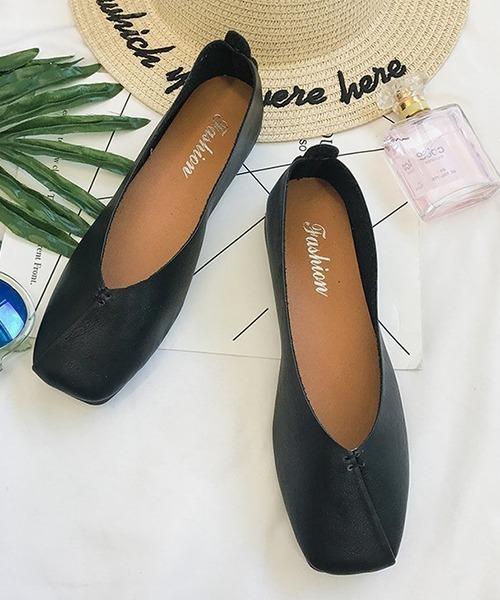 c.u.l（シーユーエル）の「Vカット フラットシューズ スクエアトゥ culs89（バレエシューズ・レディース・キャメル/ブラック/アイボリー・36/37/38/39）」の15枚目の写真