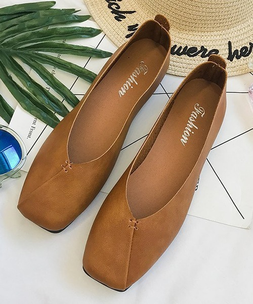 c.u.l（シーユーエル）の「Vカット フラットシューズ スクエアトゥ culs89（バレエシューズ・レディース・キャメル/ブラック/アイボリー・36/37/38/39）」の17枚目の写真