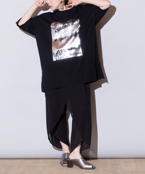 OSMOSIS（オズモーシス）の「箔プリントTシャツ（Tシャツ/カットソー・レディース・ホワイト/ライトグレー/ブラック・ONE SIZE）」の16枚目の写真