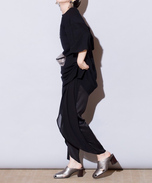 OSMOSIS（オズモーシス）の「箔プリントTシャツ（Tシャツ/カットソー・レディース・ホワイト/ライトグレー/ブラック・ONE SIZE）」の18枚目の写真