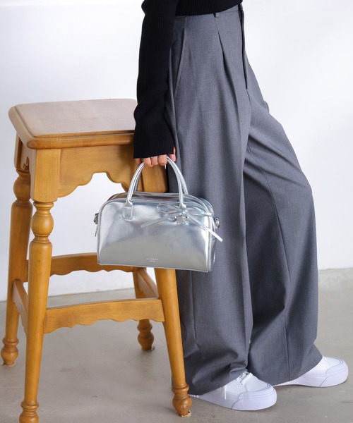 ALTROSE（アルトローズ）の「2WAY リボン ボストンバッグ フィオネ（ボストンバッグ・レディース・ブラウン/レッド/ブラック/シルバー・FREE）」の22枚目の写真