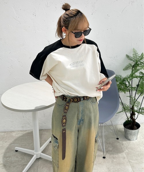 sedacle(セダクル)の「ショルダー切り替えTEE(Tシャツ/カットソー・メンズ・アイボリー/ライトブルー/ピンク/ベージュ・SMALL/MEDIUM/LARGE)」の1枚目の写真