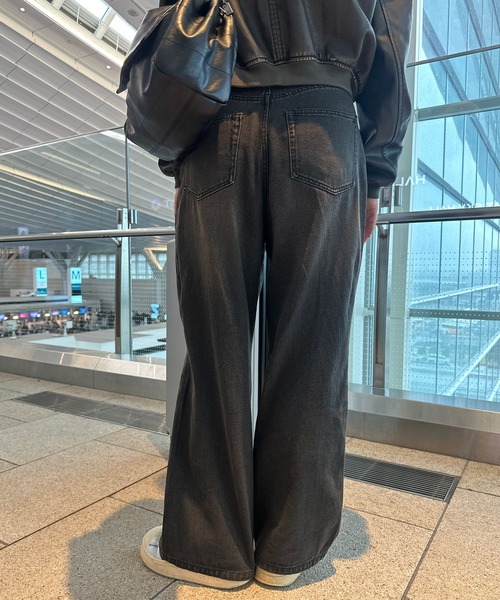 favclo.（ファブクロ）の「vintage like damage denim / ヴィンテージライクダメージデニム（デニムパンツ・レディース・ライトブルー/ブラック・LARGE/MEDIUM）」の11枚目の写真