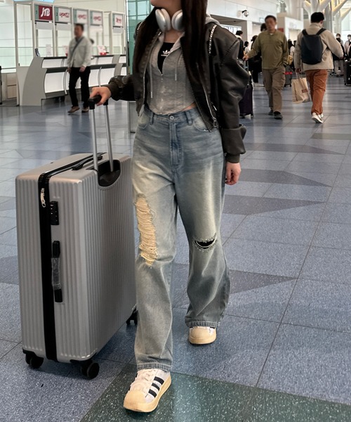 favclo.（ファブクロ）の「vintage like damage denim / ヴィンテージライクダメージデニム（デニムパンツ・レディース・ライトブルー/ブラック・LARGE/MEDIUM）」の15枚目の写真