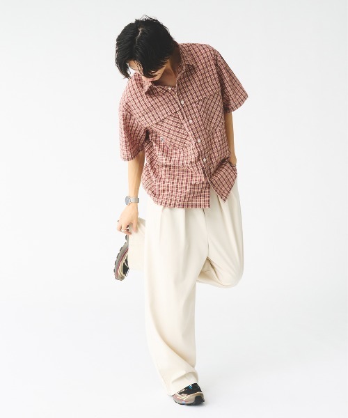 Adoon plain（アドーンプレーン）の「シアサッカーチェックシャツ（シャツ/ブラウス・メンズ・ベージュ/レッド・MEDIUM/LARGE）」の18枚目の写真