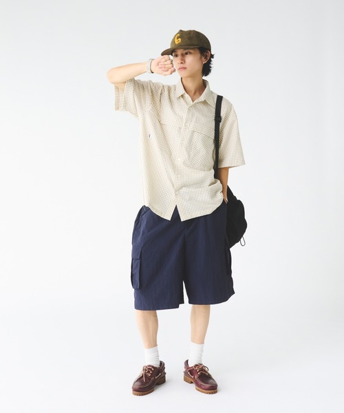 Adoon plain（アドーンプレーン）の「シアサッカーチェックシャツ（シャツ/ブラウス・メンズ・ベージュ/レッド・MEDIUM/LARGE）」の9枚目の写真