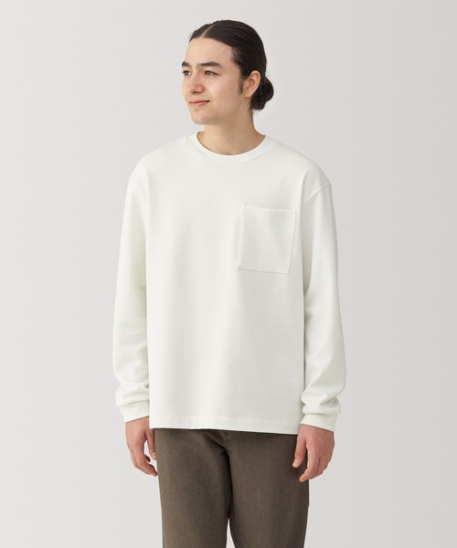無印良品(ムジルシリョウヒン)の「紳士 あたたかさを保つクルーネック長袖Tシャツ(Tシャツ/カットソー・メンズ・ダークネイビー/グレー系/オフホワイト/ダークパープル/ブラック/ダークグリーン・L/M/S/XL)」の2枚目の写真