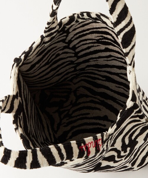 BINDU（ビンドゥー）の「【別注】＜BINDU＞CHENILLE トートバッグ（トートバッグ・レディース・グレー/コバルトブルー/ブラック・FREE）」の11枚目の写真