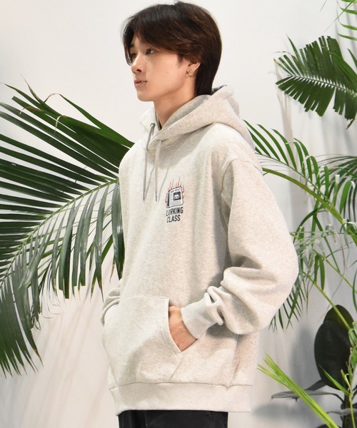 LURKING CLASS(ラーキングクラス)の「【ムラサキスポーツ限定】LURKING CLASS/ラーキングクラス プルオーバー/パーカー バックプリント ST24HUM02(パーカー・メンズ・ブラック/グレー・XL/L/M)」の12枚目の写真