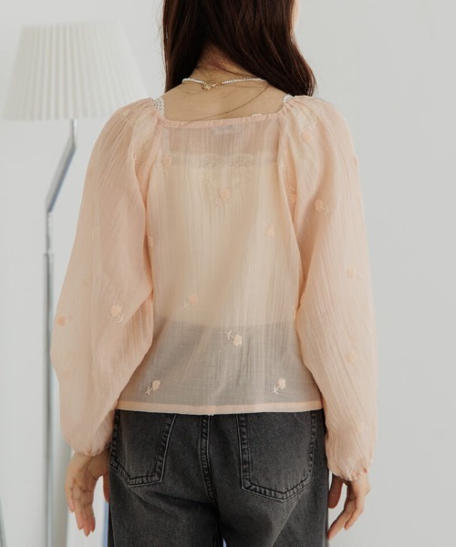 flower（フラワー）の「フラッフィーシアーブラウス（シャツ/ブラウス・レディース・ピンク/アイボリー・FREE）」の13枚目の写真