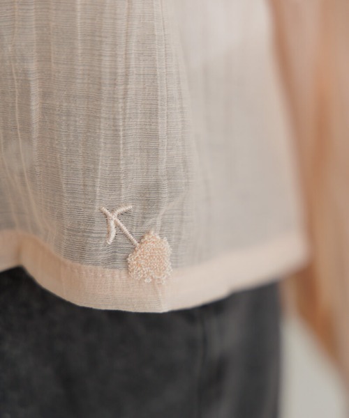 flower（フラワー）の「フラッフィーシアーブラウス（シャツ/ブラウス・レディース・ピンク/アイボリー・FREE）」の21枚目の写真