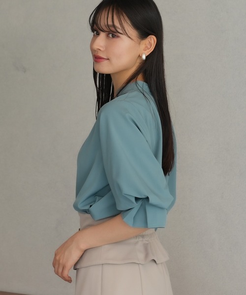 TRUDEA(トルディア)の「ボリュームスリーブスキッパーブラウス(シャツ/ブラウス・レディース・ラベンダー/ブルーグリーン/ブラウン/ホワイト・LARGE/MEDIUM)」の7枚目の写真