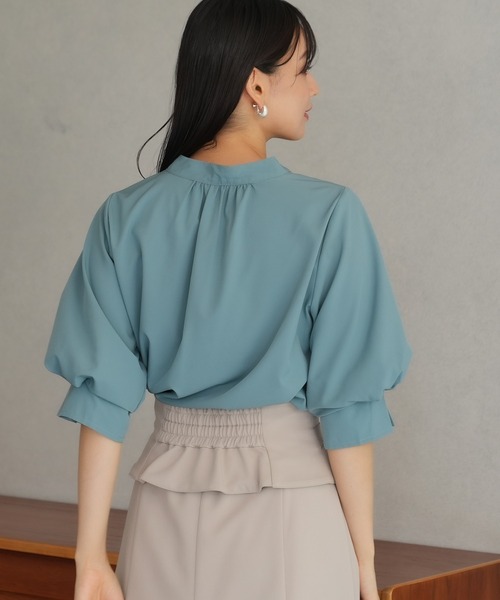 TRUDEA(トルディア)の「ボリュームスリーブスキッパーブラウス(シャツ/ブラウス・レディース・ラベンダー/ブルーグリーン/ブラウン/ホワイト・LARGE/MEDIUM)」の8枚目の写真
