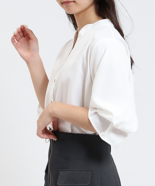 TRUDEA(トルディア)の「ボリュームスリーブスキッパーブラウス(シャツ/ブラウス・レディース・ラベンダー/ブルーグリーン/ブラウン/ホワイト・LARGE/MEDIUM)」の13枚目の写真
