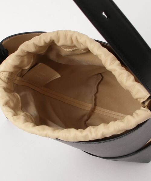JIL SANDER（ジルサンダー）の「JIL SANDER ELLIPSE BUCKET SM（トートバッグ・レディース・ブラック・FREE）」の4枚目の写真