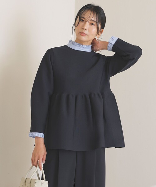 UNFILO（アンフィーロ）の「フリルネックシャツ（シャツ/ブラウス・レディース・サックスブルー系/ブラック系1/ホワイト系/スカイブルー系1・SMALL/MEDIUM/LARGE）」の6枚目の写真