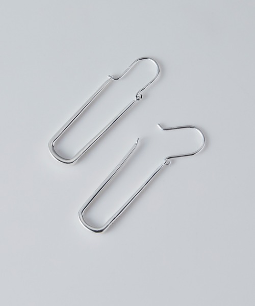 YArKA（ヤーカ）の「【YArKA/ヤーカ】rectangle without corners earing(pierce)[twrp4] /  丸み長方形ピアス（ピアス（両耳用）・レディース・ゴールド・FREE）」の5枚目の写真