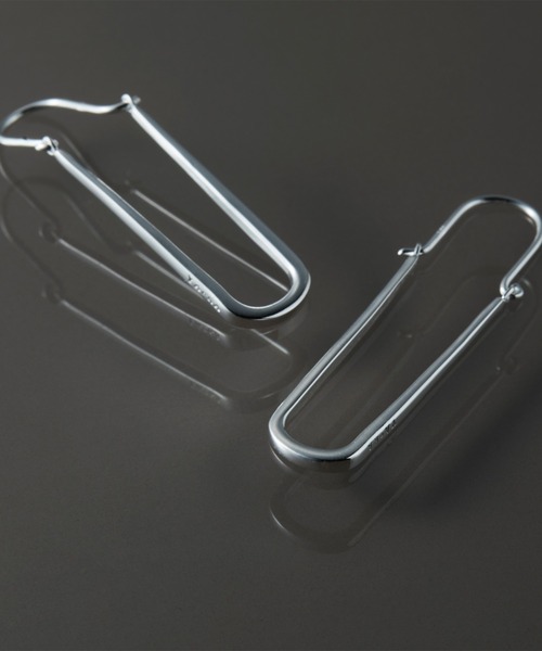 YArKA（ヤーカ）の「【YArKA/ヤーカ】rectangle without corners earing(pierce)[twrp4] /  丸み長方形ピアス（ピアス（両耳用）・レディース・ゴールド・FREE）」の11枚目の写真