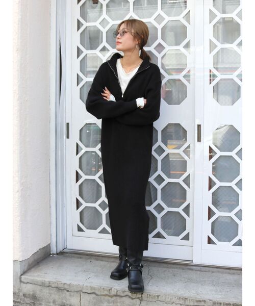Ungrid(アングリッド)の「【WEB限定】ハイネックジップニットワンピース(ワンピース・レディース・オレンジ/ブラック/アイボリー・FREE)」の9枚目の写真