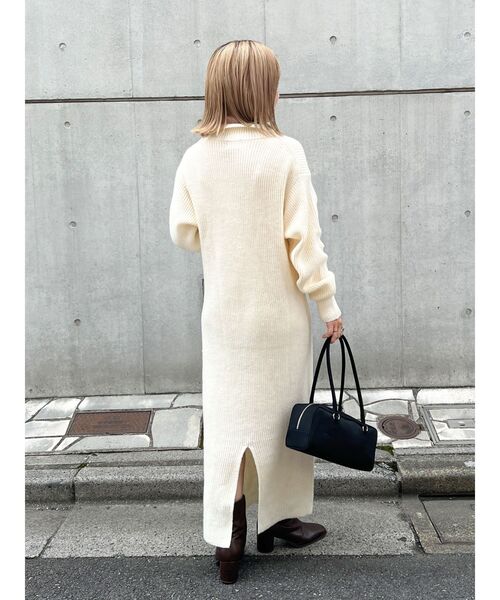 Ungrid(アングリッド)の「【WEB限定】ハイネックジップニットワンピース(ワンピース・レディース・オレンジ/ブラック/アイボリー・FREE)」の15枚目の写真