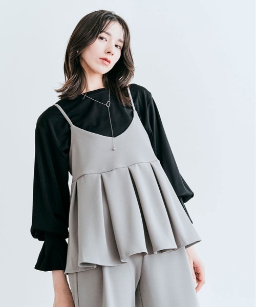 kirakiraShop（キラキラショップ）の「ストレスフリーで華やか見え。「mochiz ele」プリーツ キャミ ビスチェ（キャミソール・レディース・ブラック/グレー/モカ/ネイビー・M/L）」の5枚目の写真