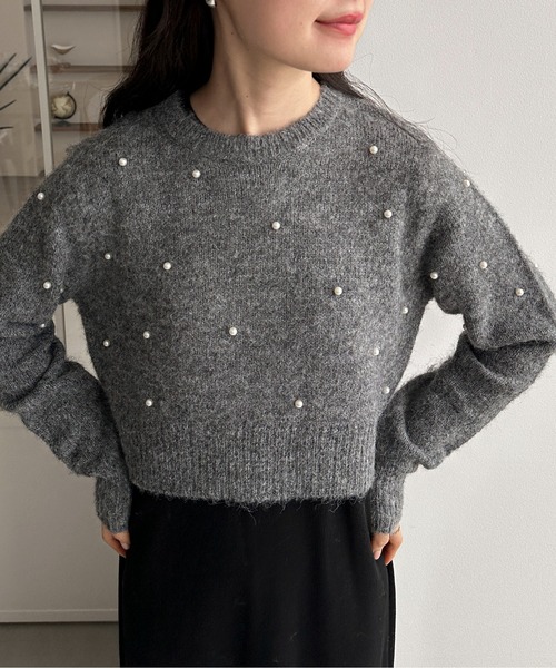 feepur（フェピュール）の「【ハンドウォッシャブル】パールクロップドニット（ニット/セーター・レディース・ブラック/オフホワイト/グレー・MEDIUM）」の11枚目の写真