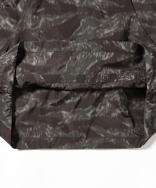 BEAMS PLUS(ビームスプラス)の「タイガーカモフラージュ ミリタリー スモック(ブルゾン・メンズ・その他・L/M/XL/S)」の15枚目の写真