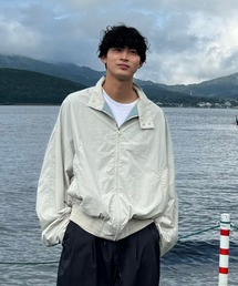 skoool（スクール）の「ナイロンスタンドジップブルゾン／スタンドカラー × ミニマルデザイン（ブルゾン）」