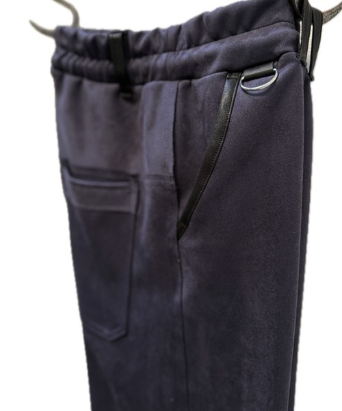 FranCisT_MOR.K.S.（フランシストモークス）の「FranCisT_MOR.K.S./フランシスト モークス/HI-TENSION FAKE SUEDE SARUEL WIDE PANTS/MB3107（その他パンツ・メンズ・ブラック/オフホワイト/オリーブ/ネイビー・2/3/4）」の19枚目の写真
