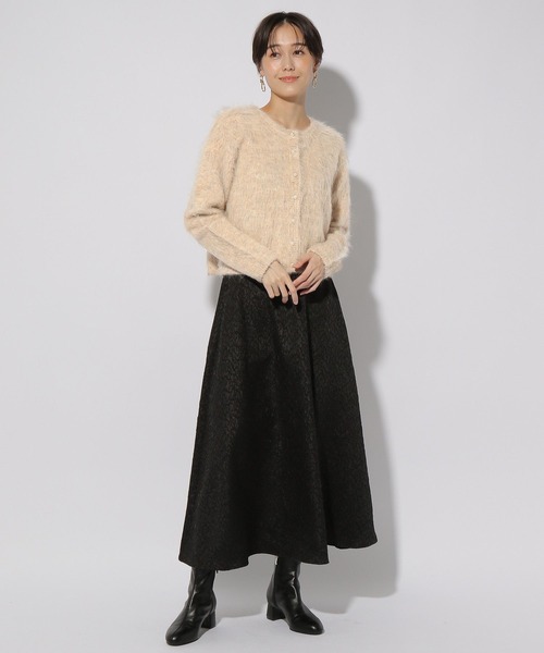 Elura（エルーラ）の「＜スタイリスト福田麻琴さんコラボ＞ドレスファーニットカーディガン/234495（カーディガン/ボレロ・レディース・チャコールグレー/ベージュ・FREE）」の9枚目の写真