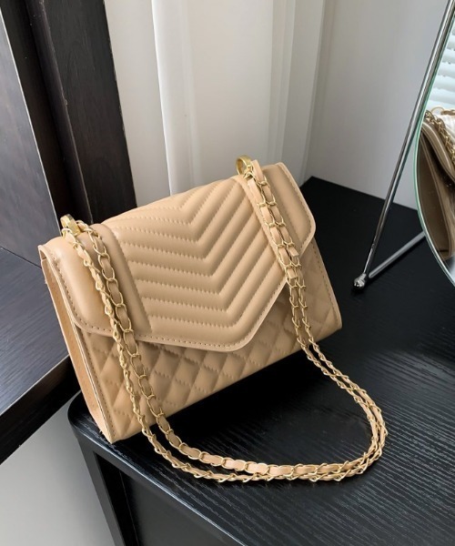 L LABEL（エルラベル）の「キルティングレターフラップショルダーバッグ（ショルダーバッグ・レディース・ベージュ/ホワイト/ブラウン/ブラック・FREE）」の9枚目の写真
