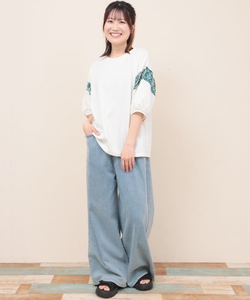 チチカカ(チチカカ)の「コンビラインパフトップス(Tシャツ/カットソー・レディース・ブラック/イエロー/オフホワイト・FREE)」の4枚目の写真