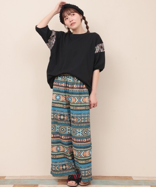 チチカカ(チチカカ)の「コンビラインパフトップス(Tシャツ/カットソー・レディース・ブラック/イエロー/オフホワイト・FREE)」の5枚目の写真