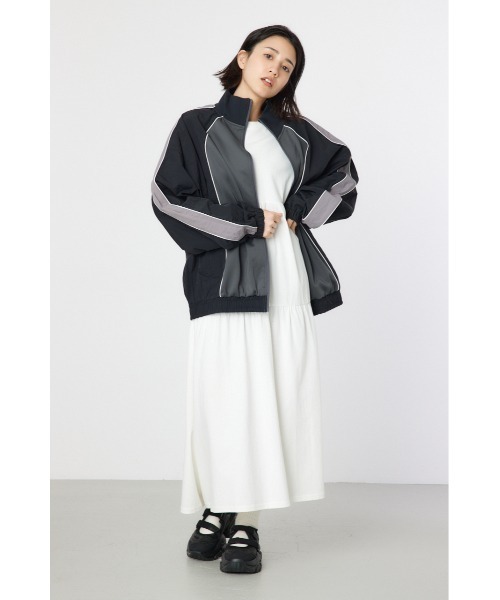 RODEO CROWNS WIDE BOWL（ロデオクラウンズワイドボウル）の「ナイロン×ジャージトラックジャケット（ナイロンジャケット・レディース・ベージュ系その他/レッド系その他/グリーン系その他/ブラック系その他・MEDIUM/LARGE）」の14枚目の写真