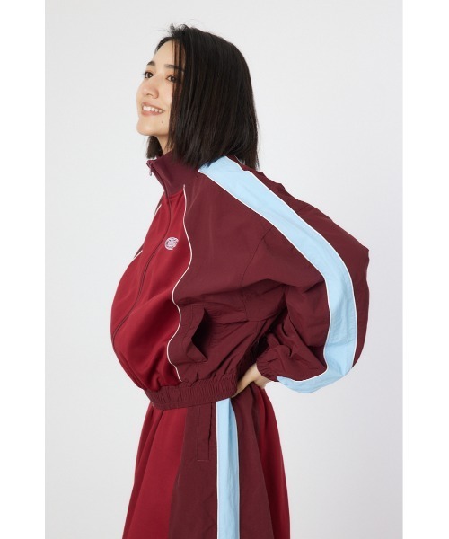 RODEO CROWNS WIDE BOWL（ロデオクラウンズワイドボウル）の「ナイロン×ジャージトラックジャケット（ナイロンジャケット・レディース・ベージュ系その他/レッド系その他/グリーン系その他/ブラック系その他・MEDIUM/LARGE）」の17枚目の写真