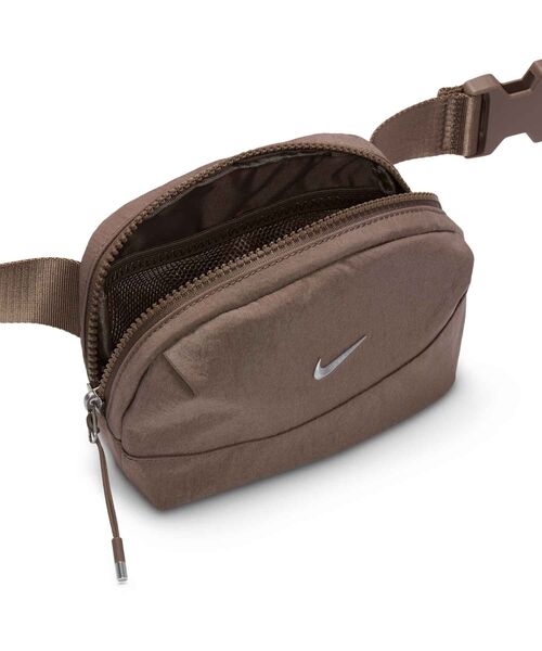 国内配送★NIKE★ナイキ オーラ クロスボディバッグ 3色 2L 国内配送☆NIKE☆ナイキ オーラ クロスボディバッグ 3色 2L
